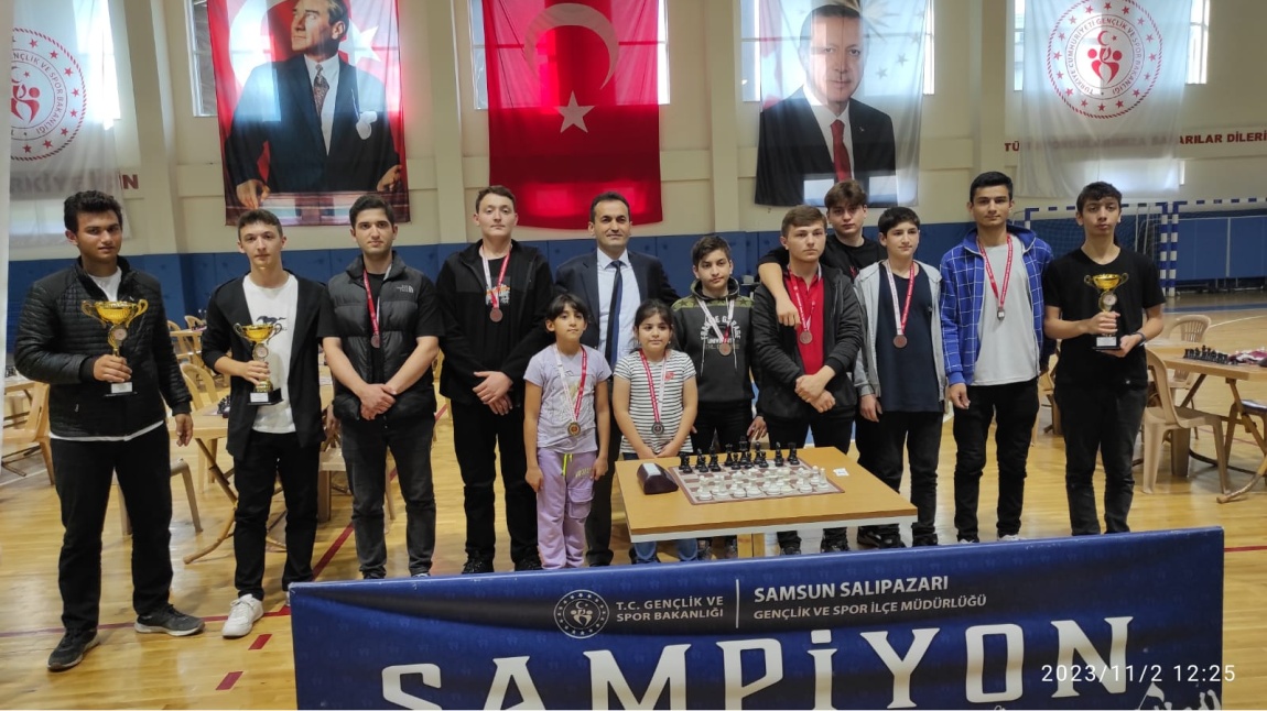 Cumhuriyetimizin 100.Yılı Kapsamında Düzenlenen Satranç Turnuvasına Katılım Sağladık.